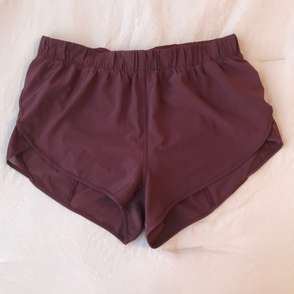 Lululemon women shorts size 8